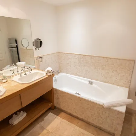 Hotel Le Verger Maelvi