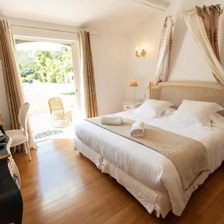 Le Verger Maelvi Grimaud