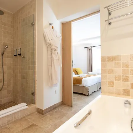 Hotel Le Verger Maelvi 4*