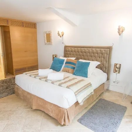 Hotel Le Verger Maelvi 4*