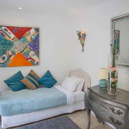 Hotel Le Verger Maelvi Grimaud