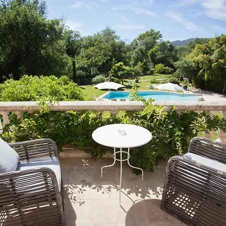 Le Verger Maelvi Hotel 4*