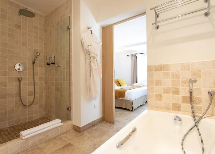 Hotel Le Verger Maelvi 4*